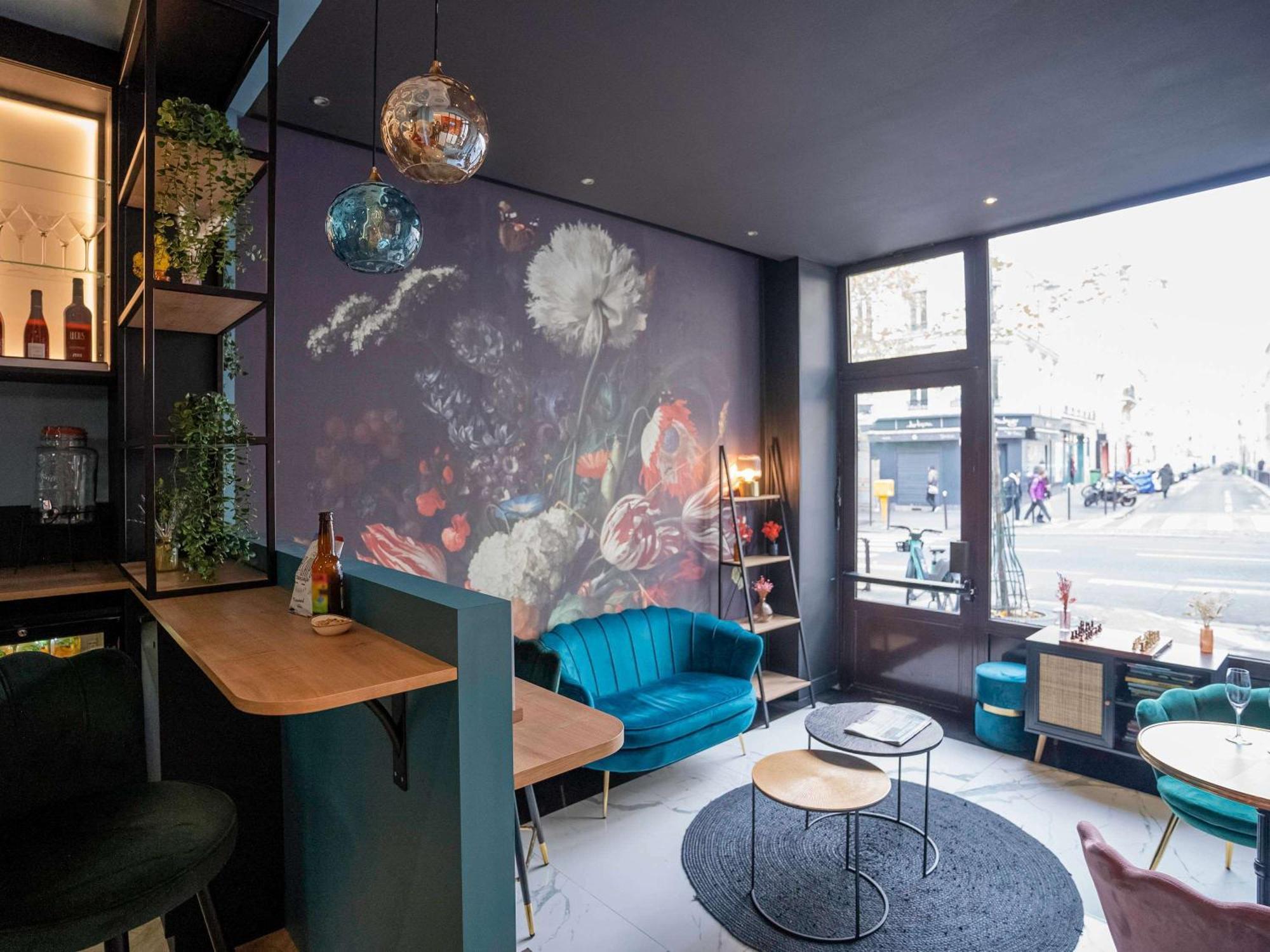 Ibis Styles Paris Batignolles Hotel Exterior photo