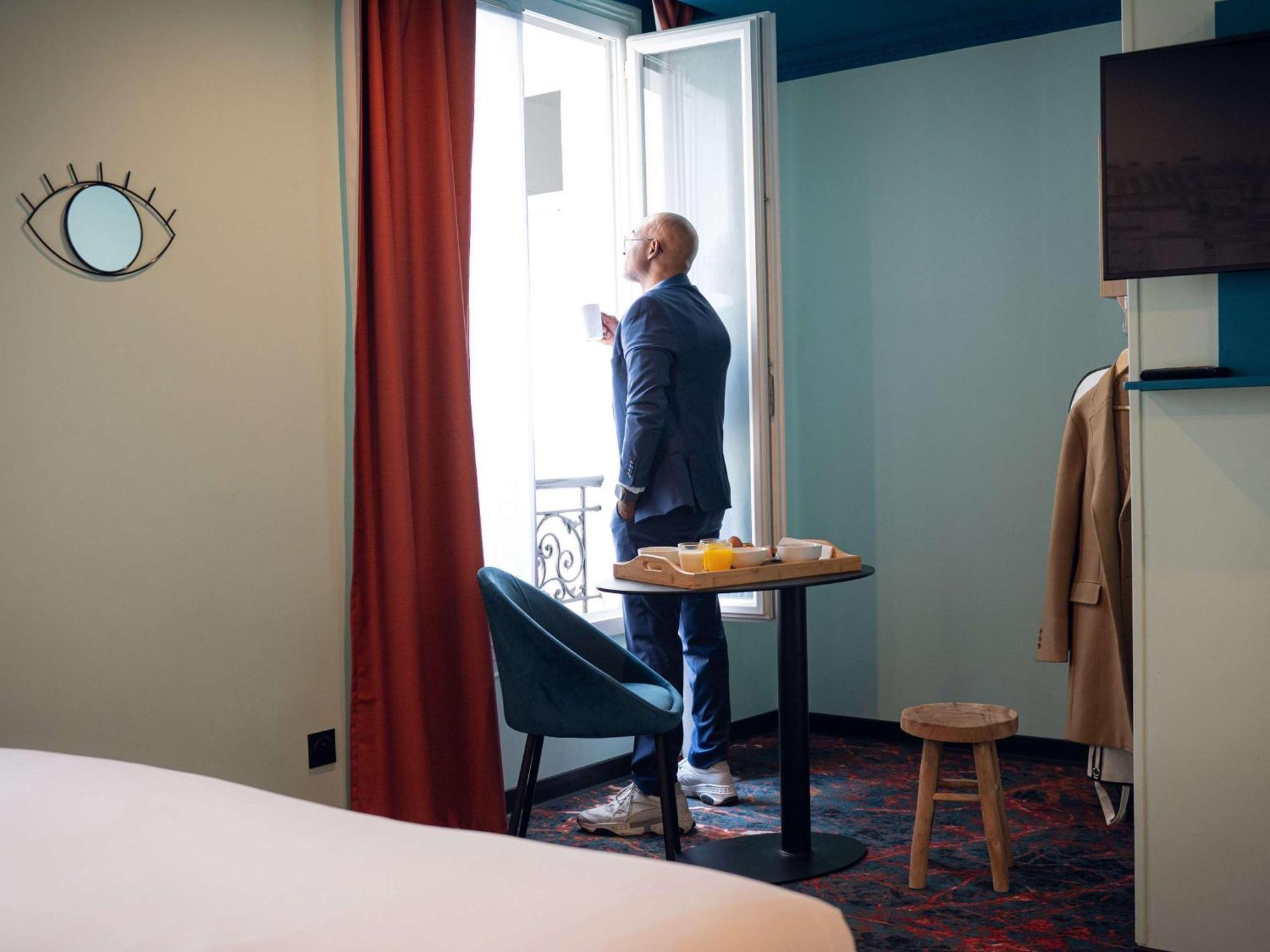 Ibis Styles Paris Batignolles Hotel Exterior photo