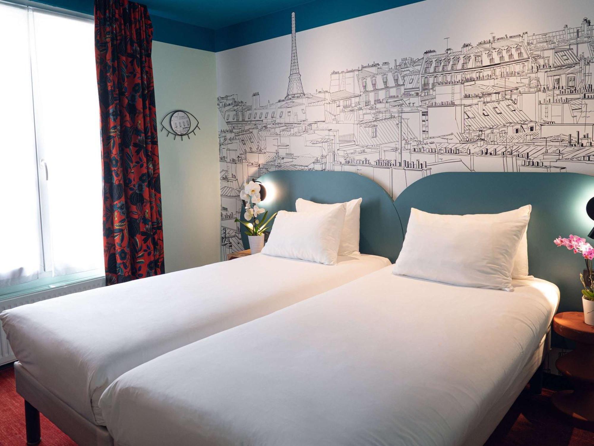 Ibis Styles Paris Batignolles Hotel Exterior photo