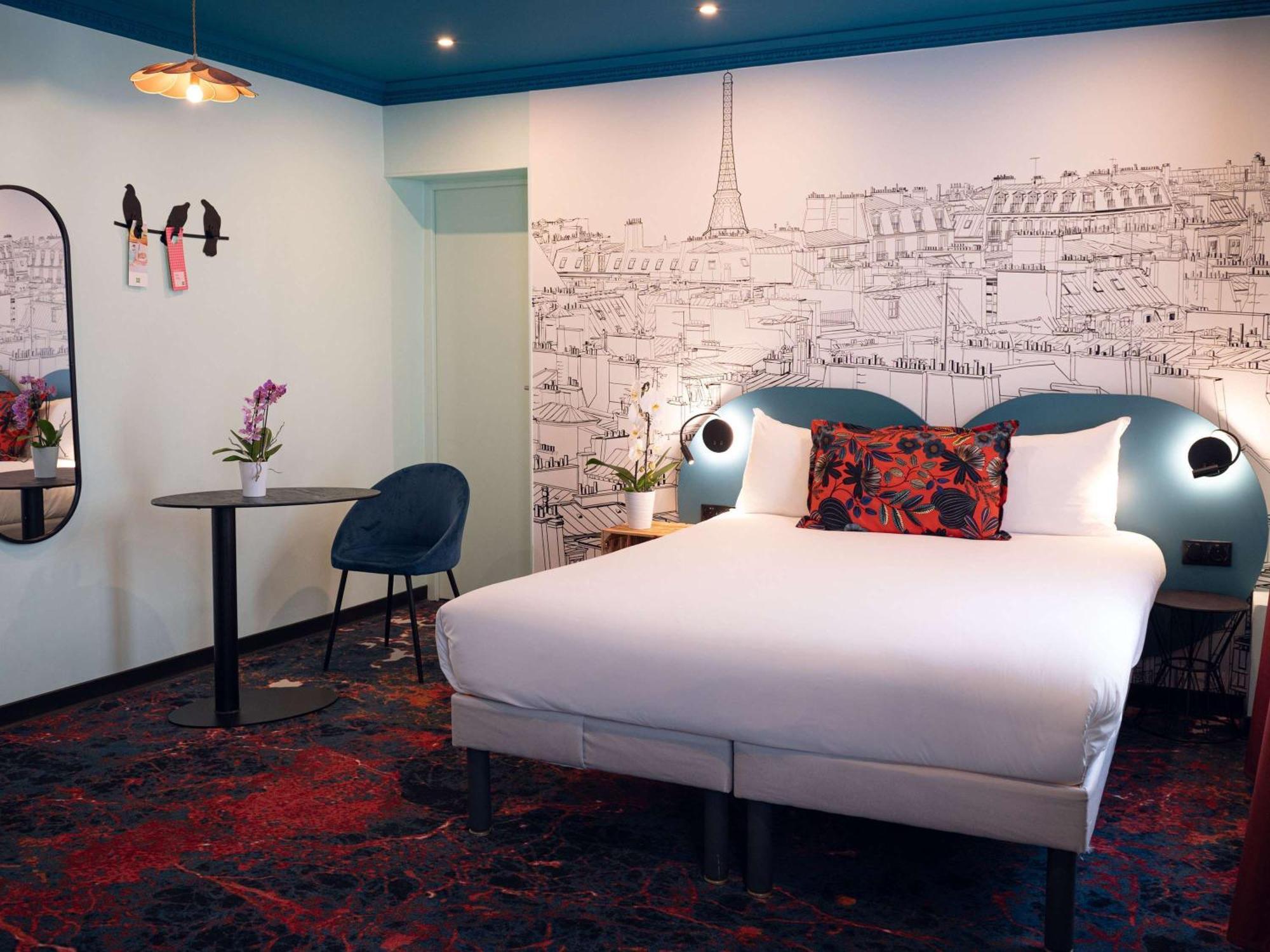 Ibis Styles Paris Batignolles Hotel Exterior photo