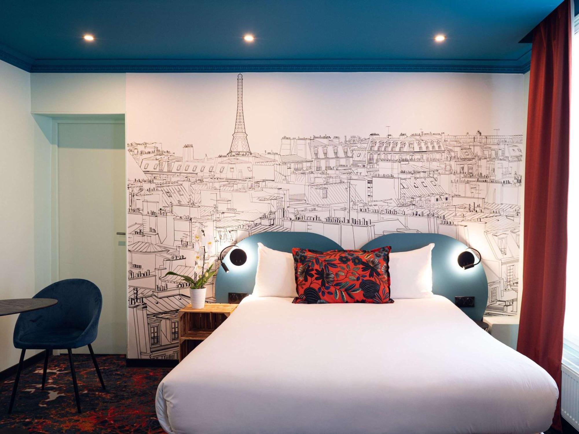 Ibis Styles Paris Batignolles Hotel Exterior photo