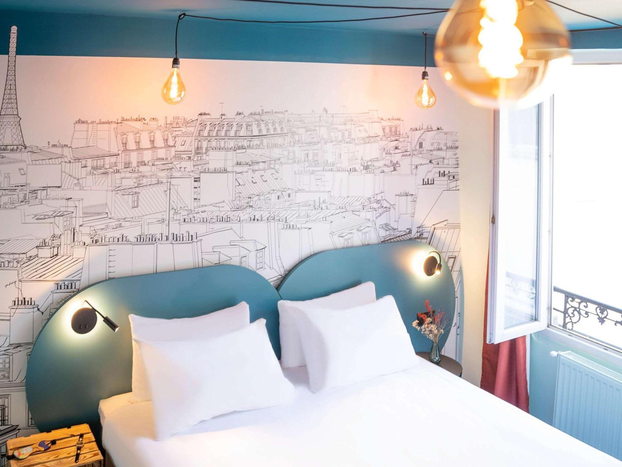 Ibis Styles Paris Batignolles Hotel Exterior photo